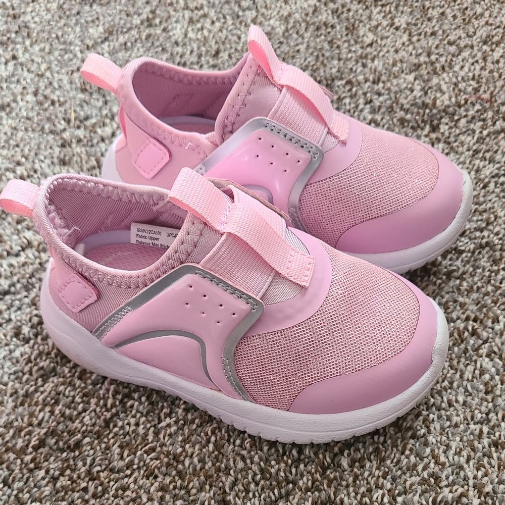 Baby/Toddler Girl Shoes - Size 6